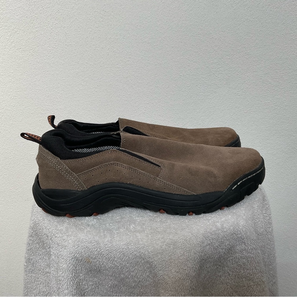 Eddie Bauer Newport Taupe Suede Slip On Mocassin Size 11 Lounge Comfy Hard Sole